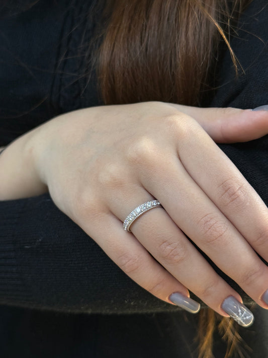 Diamond wedding band